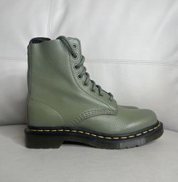 Dr. Martens 1460 Pascal Virginia Leather Combat Boots Khaki Women’s Size 5