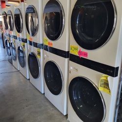 LG ThinQ WashTower Single Unit Front Load Washer 4.5 Cubic Feet Dryer 7.4 Cubic Feet 2ZOX