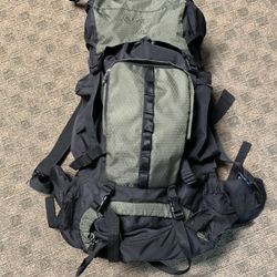 Amazon Basics Internal Frame Hiking Backpack