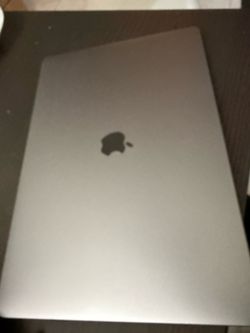 15 inch Macbook Pro (2019)