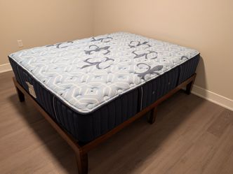 Stearns and Foster Queen Firm Mattress in excellent condition