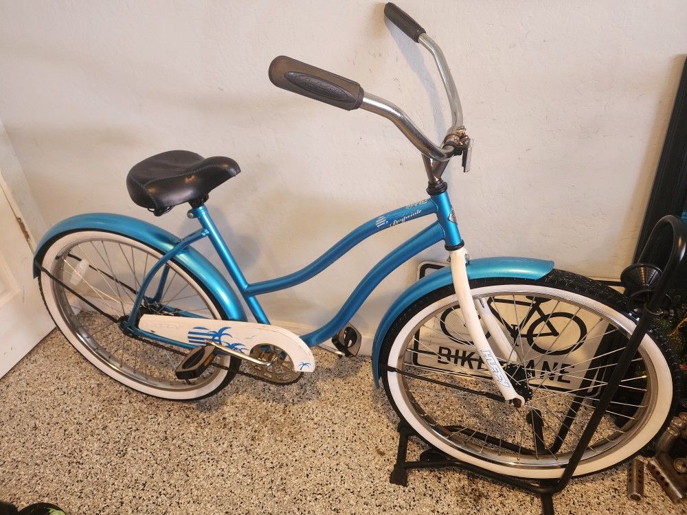 🔥🔥🚲🚲Huffy 26" Baypointe Women's Cruiser Bike
🔥🔥🚲🚲🔥
