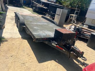 2007 HD Equipment Trailer