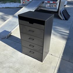 Black Dresser PICK UP TODAY