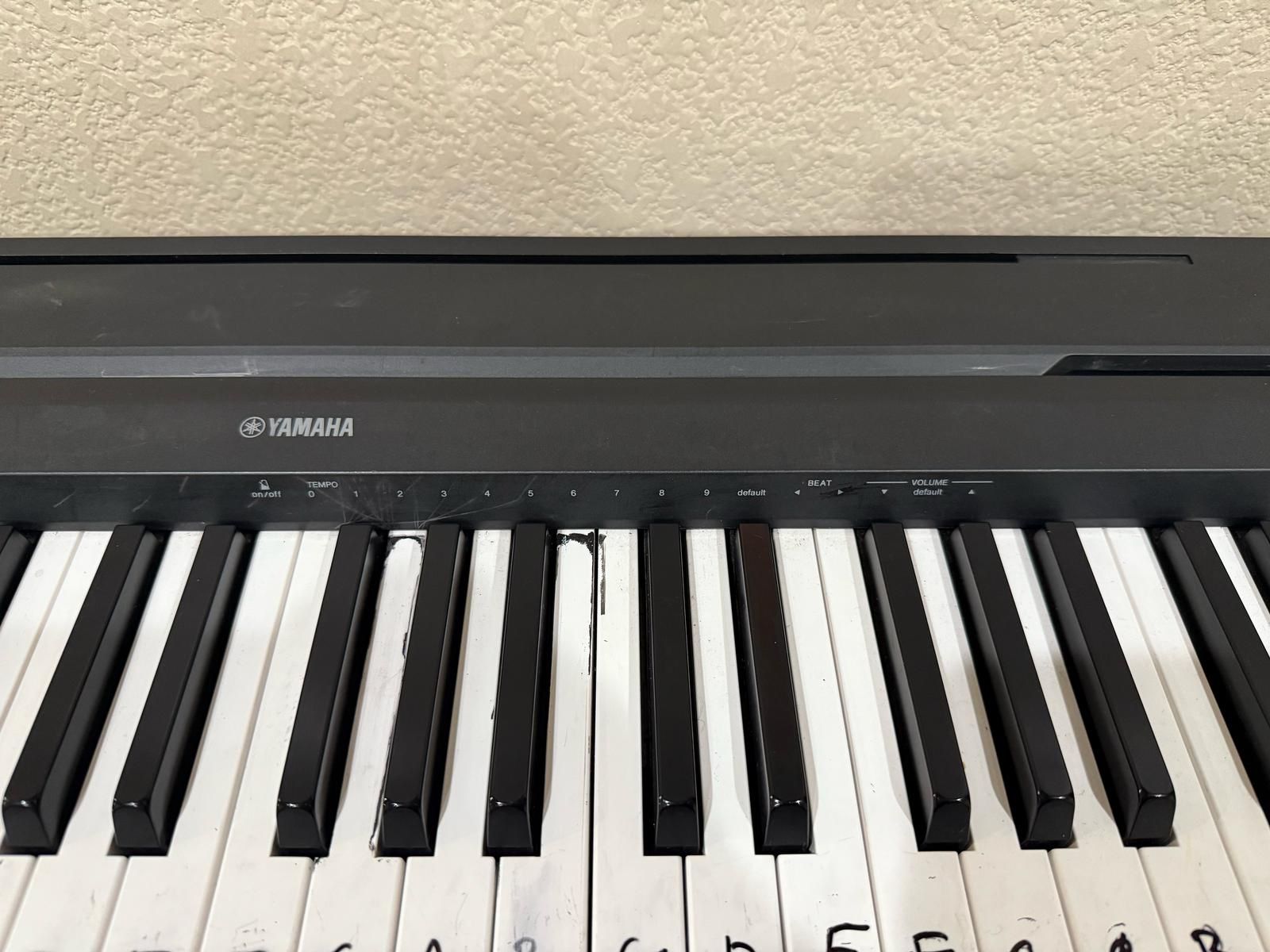 Yamaha Keyboard With Piano