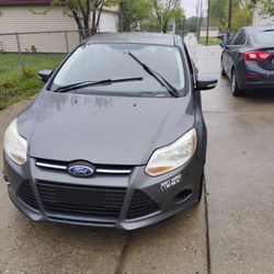 2500 Ford Focus 