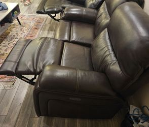Loveseat electric recliner