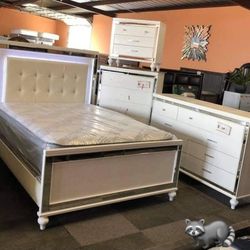ALLURA SİLVER BEDROOM SET QUEEN OR KİNG BED DRESSER NIGHTSTAND AND MİRROR WİTH İNTEREST FREE PAYMENT OPTİONS 