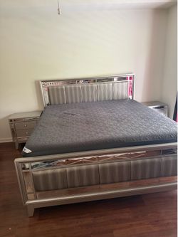 King size bedroom set