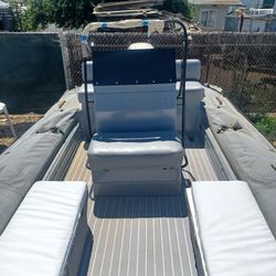 23' CRRC Boat