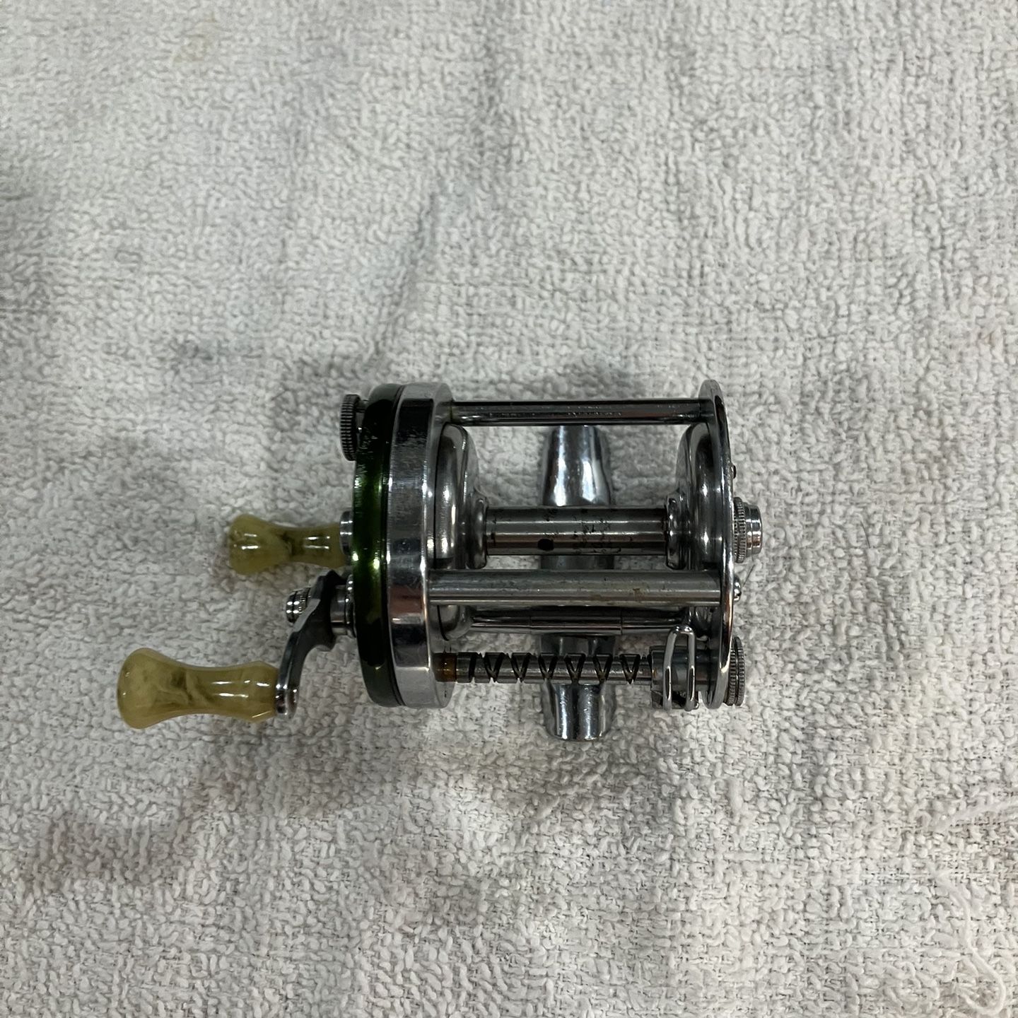 Shakespeare Marhoff 1964 Fishing Reel Model#GE for Sale in East Patchogue,  NY - OfferUp
