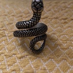 snake ring 
