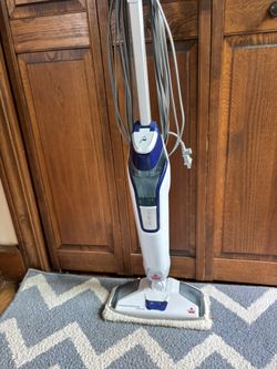 Bissel Powerfresh Deluxe Steam Mop.