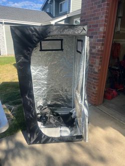 Grow tent! With fans and filter