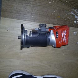 Milwaukee Fuel Compact Router