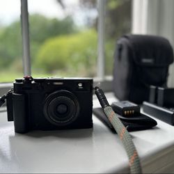 Fujifilm X100V Camera  Black, 26.1MP