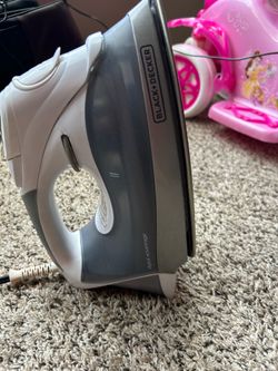 Black Decker Digital Advantage Professional Steam Iron D2030 1500W Silver