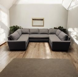 Restoration Hardware Maxwell U - Sofa Bench Cushion Sectional Couch. Retail 20.4K. We Deliver & set up. 