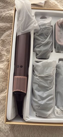 (send offers)Dyson Airwrap full kit
