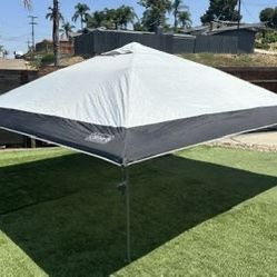 Costco Tent Like New!