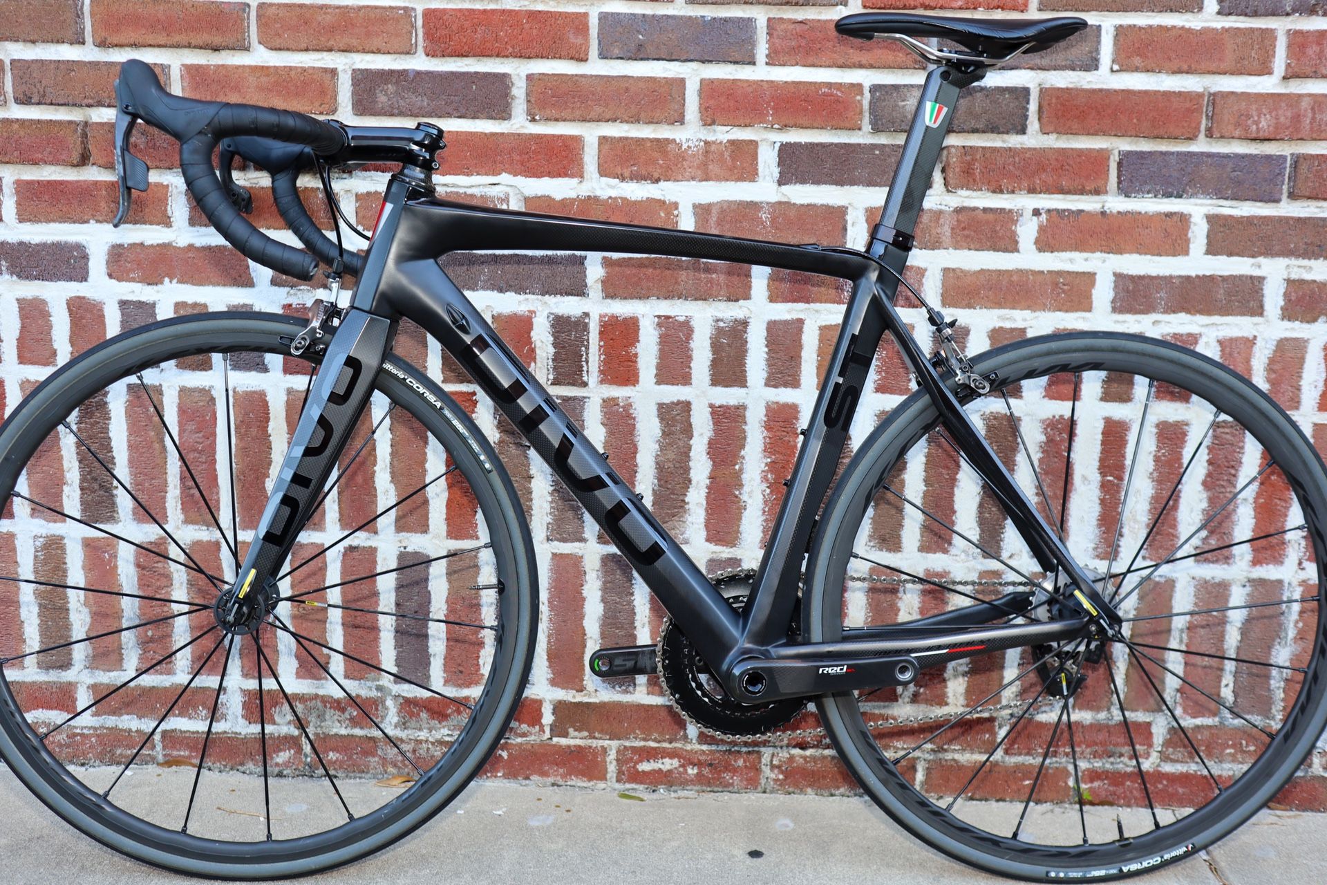 Divo ST road bike