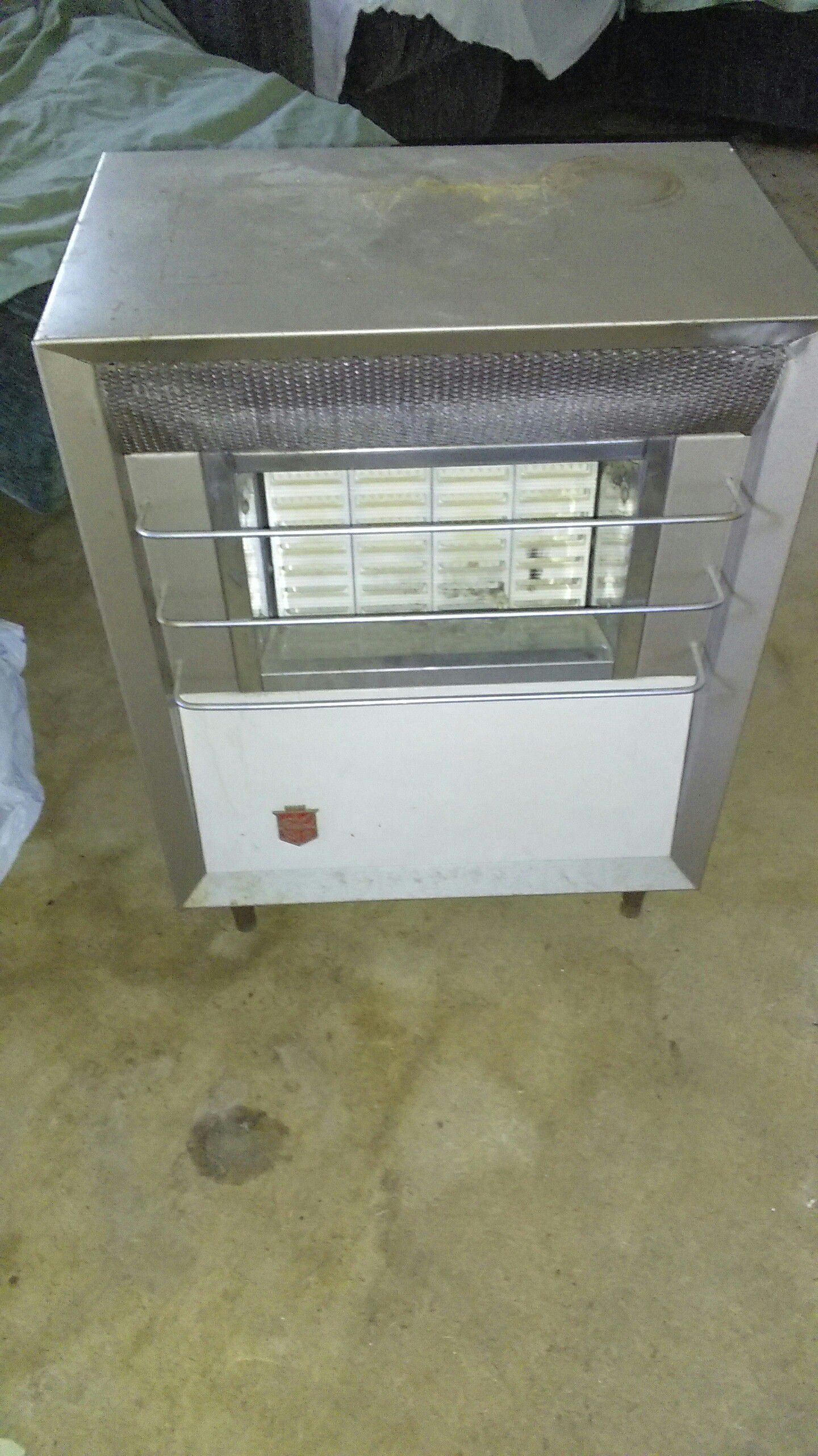 Natural gas space heater