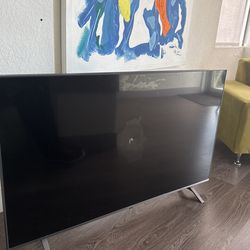 Lg 8 Month Old Broken Screen