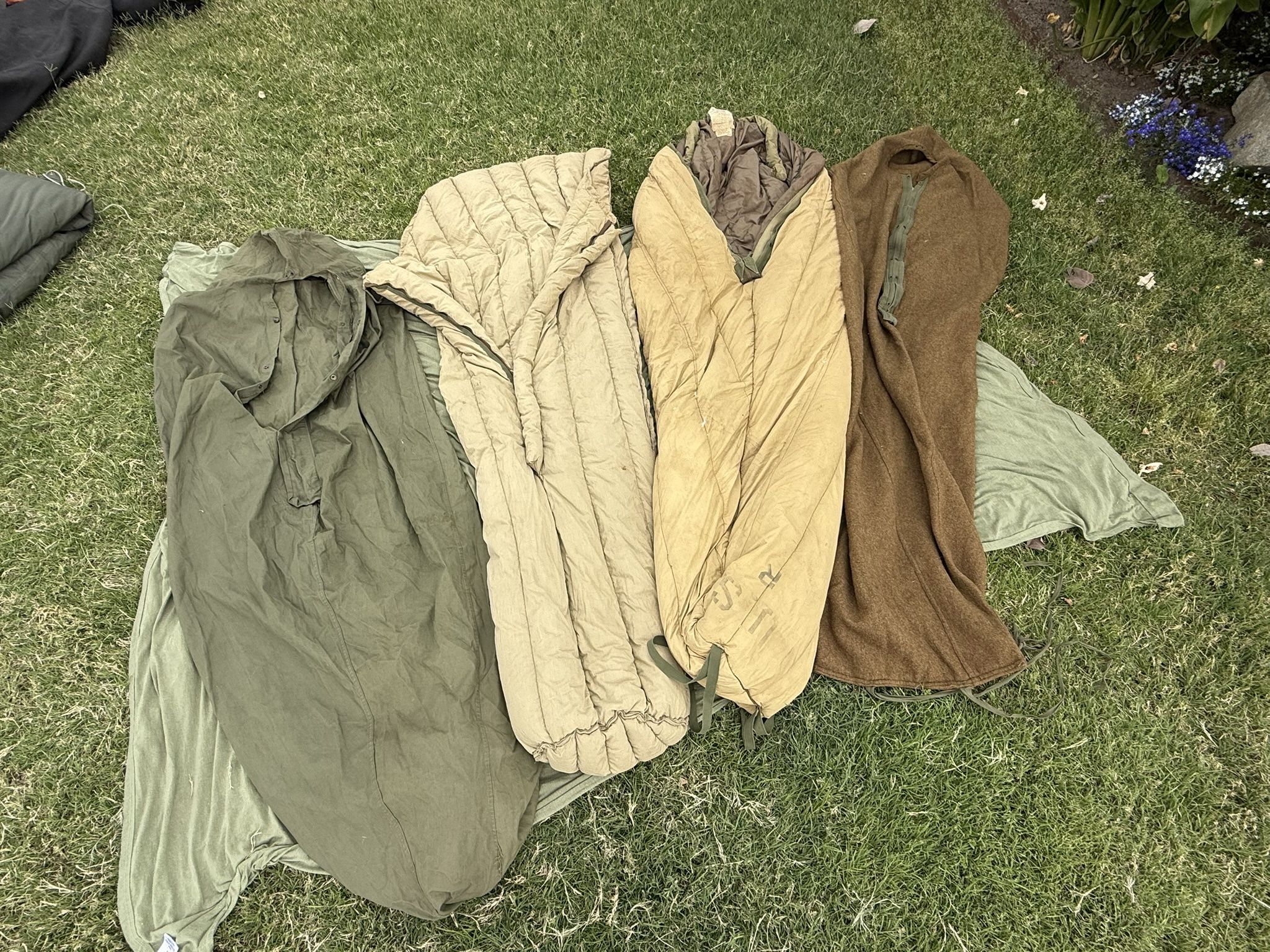 WWII US Army Military Arctic & Mountain Sleeping Bag System 4 pc Set Dated 1944