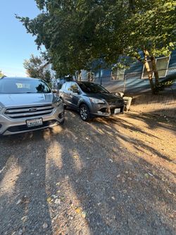 Black Ford Escape 2013