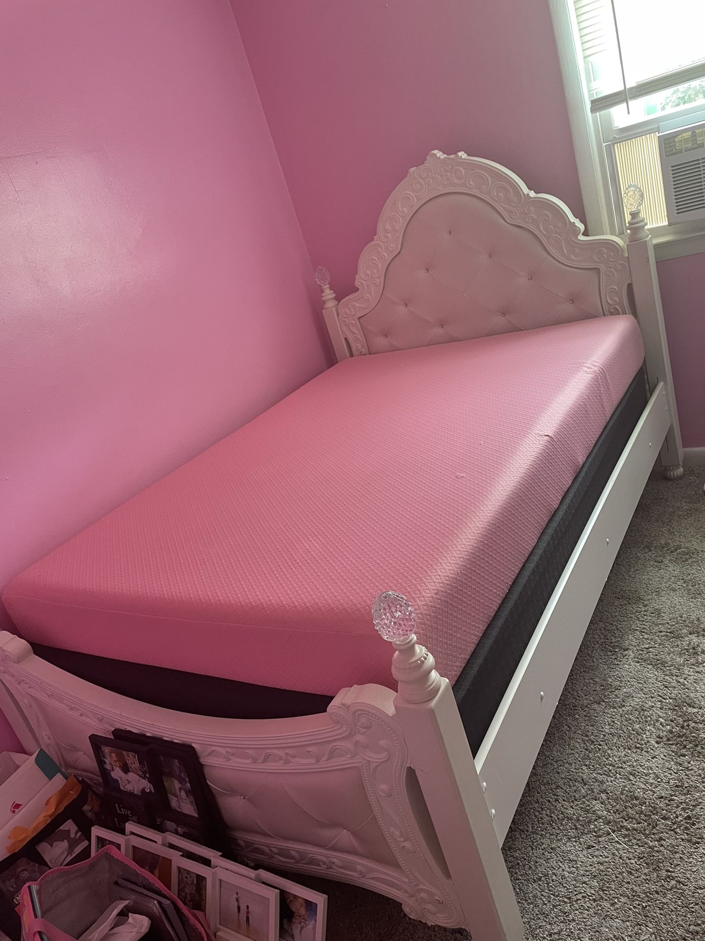 Beautiful Girls Queen bedroom set