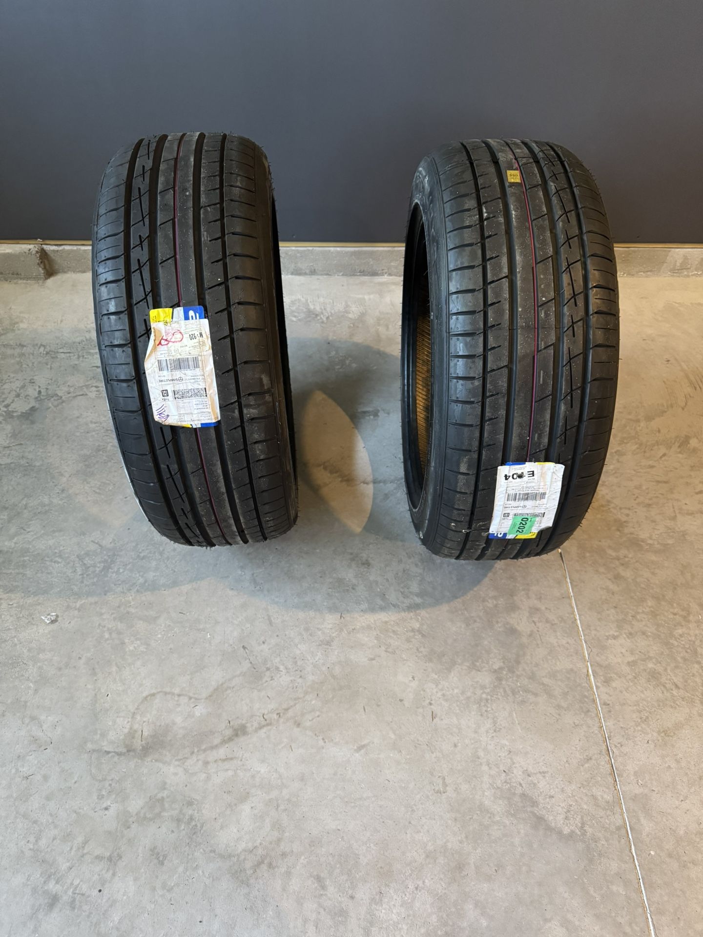 Tires 275/50 r22 111v