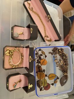 Jewlery