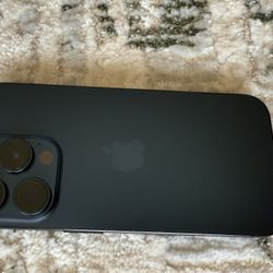 iPhone 15 PRO Navy Blue 256gb $400.00