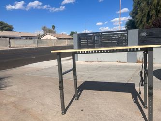 Metal/wood electric adjustable table