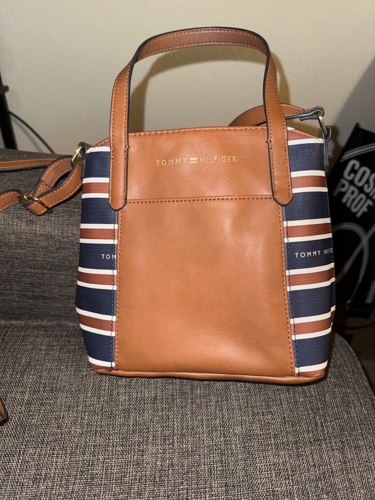 Tommy Hilfiger cross body