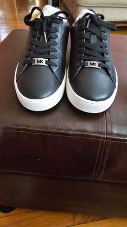 Michael Kors  Irving Lace up Lassered Leather black sneakers 9m