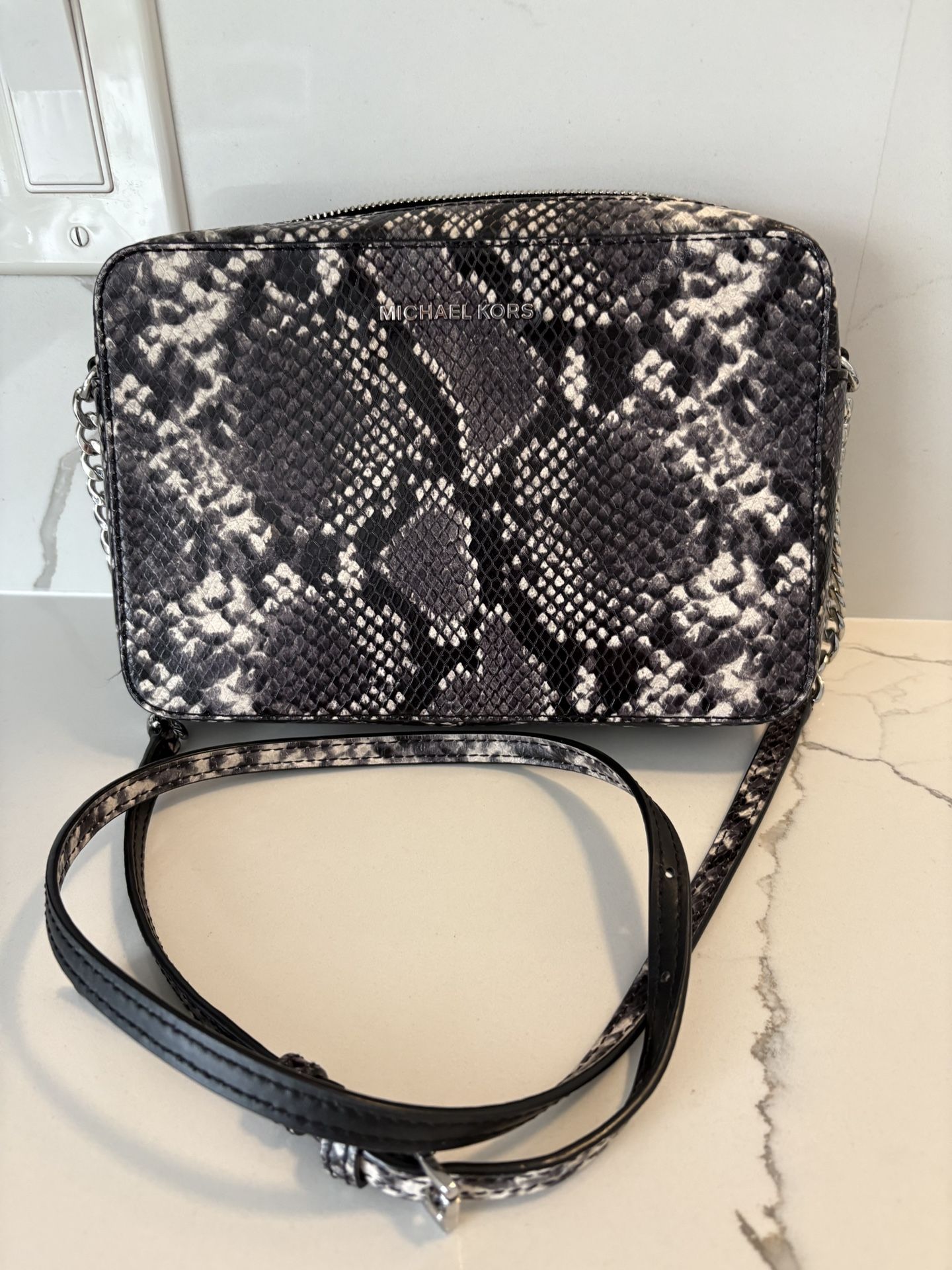 Michael Kors Crossbody Bag