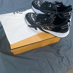 Authentic Fendi Flow Size 10