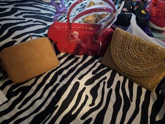 Purses )
