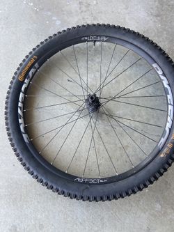 Raceface Aeffect 29inch Rear Mountain Bike Rim And Tire
