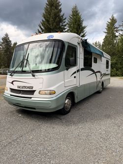 2000 Holiday Recreational Vehicle