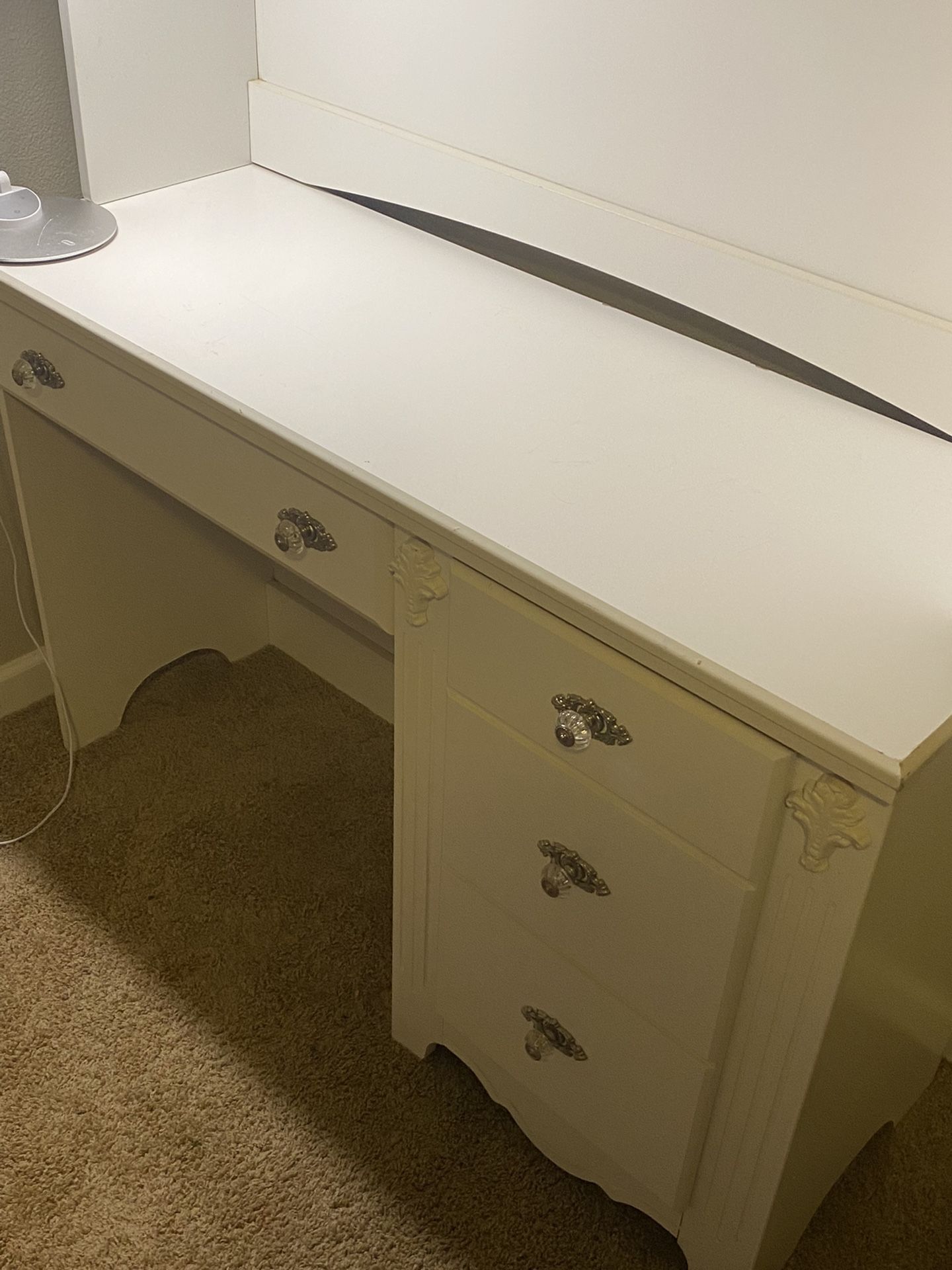 white vanity desk