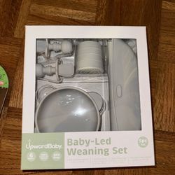 UpwardBaby Baby-Led Weaning Set - 5PC Set  - BPA Free - 100% Food-Grade Silicone - 6m+