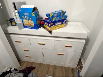 Two White 6 drawers dresser with led