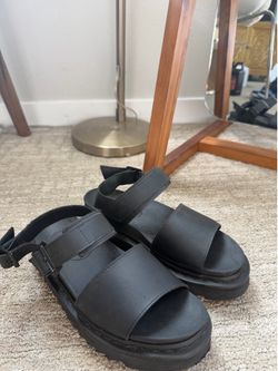 Dr. Marten Platform Sandal