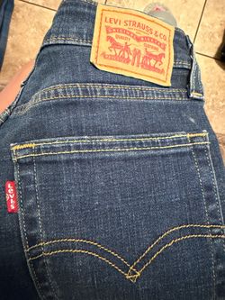 Women’s Levi’s high rise skinny’s size 27