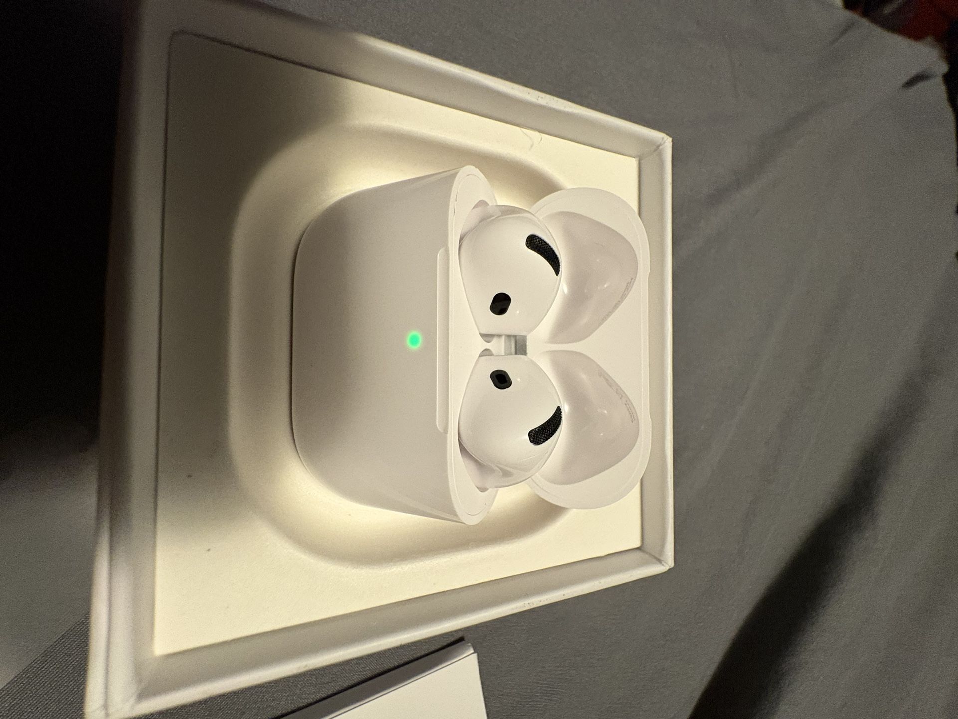 Used (brand New AirPod Gen4s)