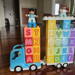 Lego Duplo Alphabet Train