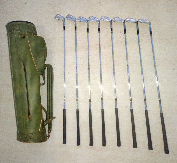 Royal golf clubs and Acushnet bag