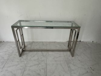 Moving Long Side Console Table Make Your Best Offer